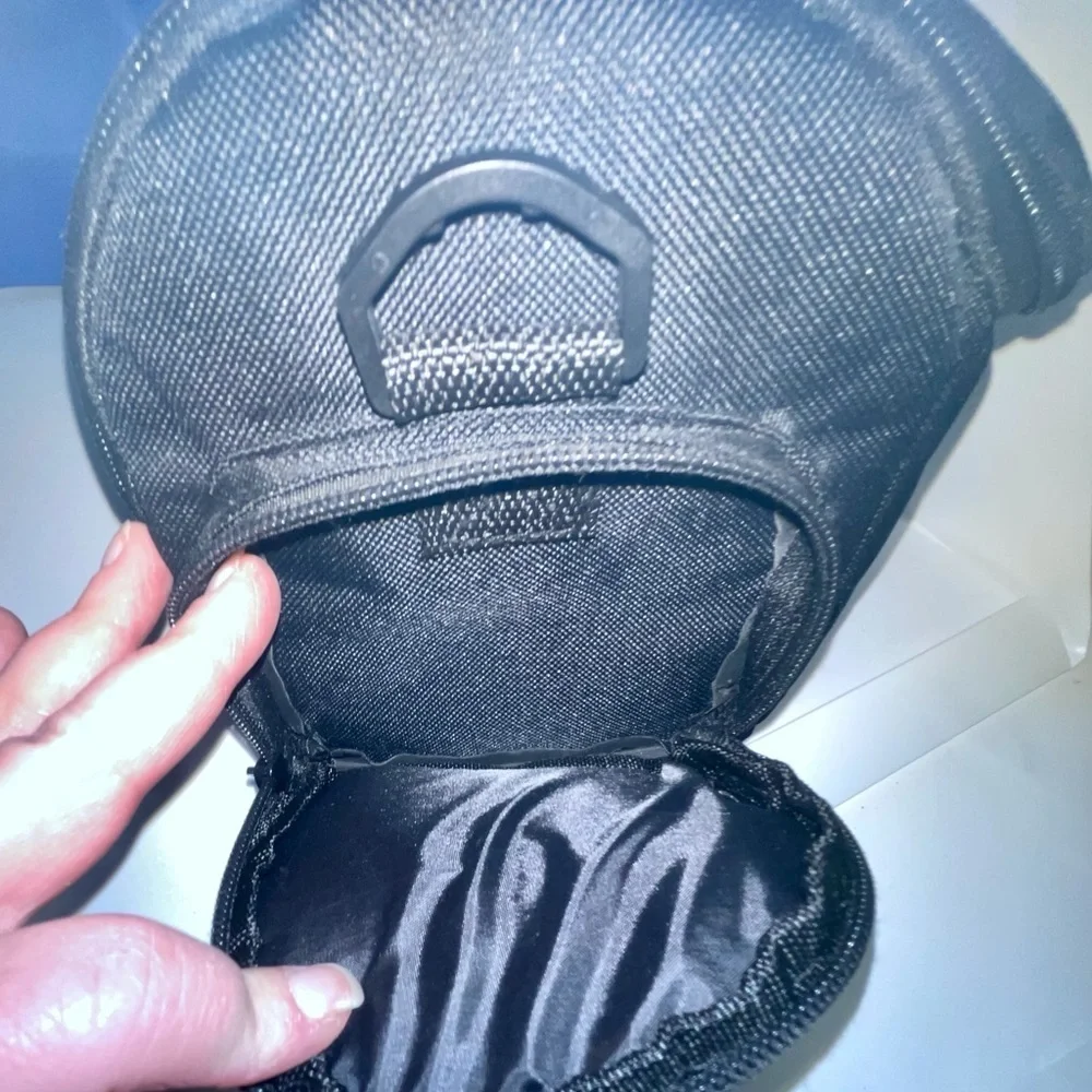 Small Canon Gadget Camera Bag NWT - Adj sections